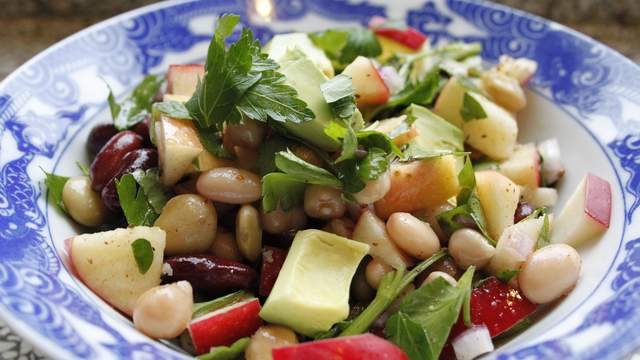 Mediterranean Chickpea Salad